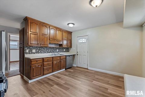 Tiny photo for 5017 44TH Avenue, Moline, IL 61265 (MLS # QC4268457)