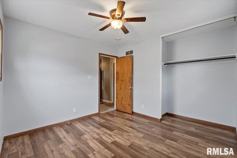 Tiny photo for 5017 44TH Avenue, Moline, IL 61265 (MLS # QC4268457)