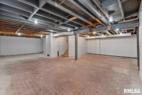 Tiny photo for 5017 44TH Avenue, Moline, IL 61265 (MLS # QC4268457)