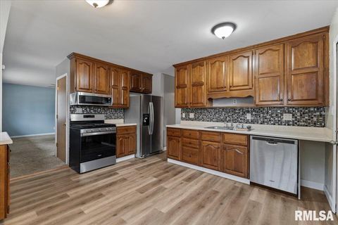 Tiny photo for 5017 44TH Avenue, Moline, IL 61265 (MLS # QC4268457)