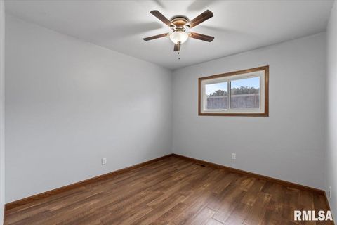 Tiny photo for 5017 44TH Avenue, Moline, IL 61265 (MLS # QC4268457)