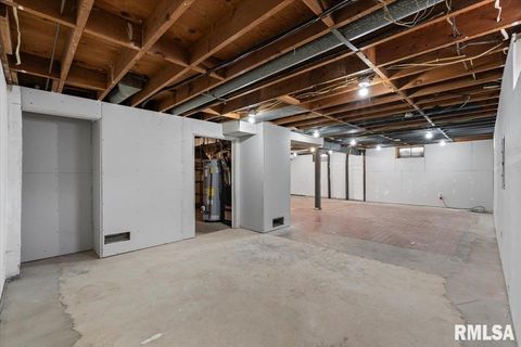 Tiny photo for 5017 44TH Avenue, Moline, IL 61265 (MLS # QC4268457)