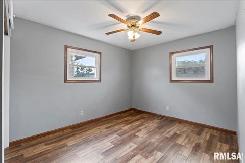 Tiny photo for 5017 44TH Avenue, Moline, IL 61265 (MLS # QC4268457)