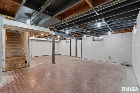 Tiny photo for 5017 44TH Avenue, Moline, IL 61265 (MLS # QC4268457)