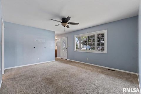 Tiny photo for 5017 44TH Avenue, Moline, IL 61265 (MLS # QC4268457)