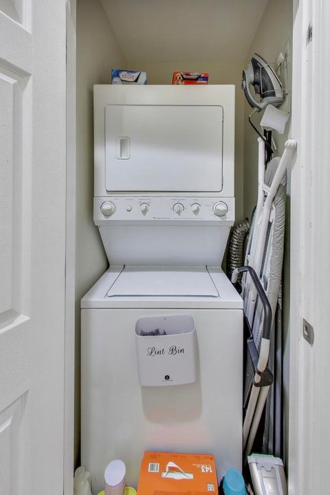 Tiny photo for 4823 N Kimball Avenue #3, Chicago, IL 60625 (MLS # 12550292)