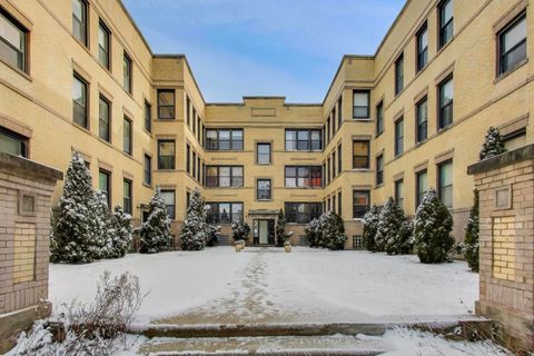 4823 N Kimball Avenue 3 Chicago IL 60625