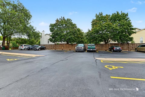 Tiny photo for 271 12th Street #B, Wheeling, IL 60090 (MLS # 12764565)