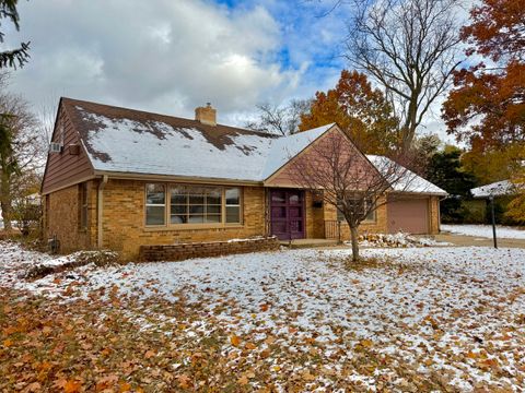 Photo of 1211 Mayfair Place, Rockford, IL 61107 (MLS # 12509860)