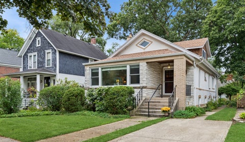Tiny photo for 520 Courtland Avenue, Park Ridge, IL 60068 (MLS # 12762908)