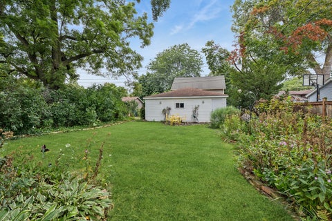 Tiny photo for 520 Courtland Avenue, Park Ridge, IL 60068 (MLS # 12762908)