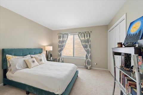 Tiny photo for 716 W JUNIOR Terrace #A, Chicago, IL 60613 (MLS # 12712539)