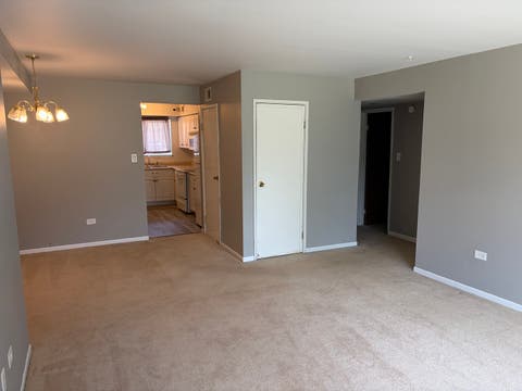 Tiny photo for 9428 Bay Colony Drive #1S, Des Plaines, IL 60016 (MLS # 12715746)