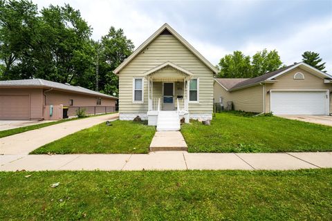 1006 S Adelaide Street Normal IL 61761