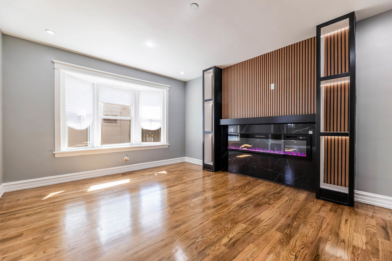 8817 S Morgan Street