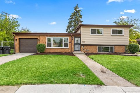 Photo of 16211 Joyce Circle, South Holland, IL 60473 (MLS # 12476824)