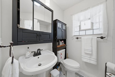 Tiny photo for 2922 W Nelson Street, Chicago, IL 60618 (MLS # 12717334)