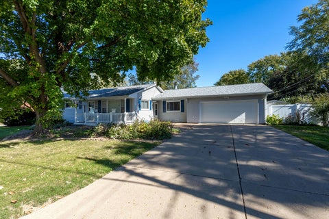 Photo of 2902 5th Street, East Moline, IL 61244 (MLS # 12791444)