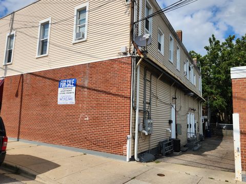 Tiny photo for 7 National Street #7, Elgin, IL 60123 (MLS # 12549695)