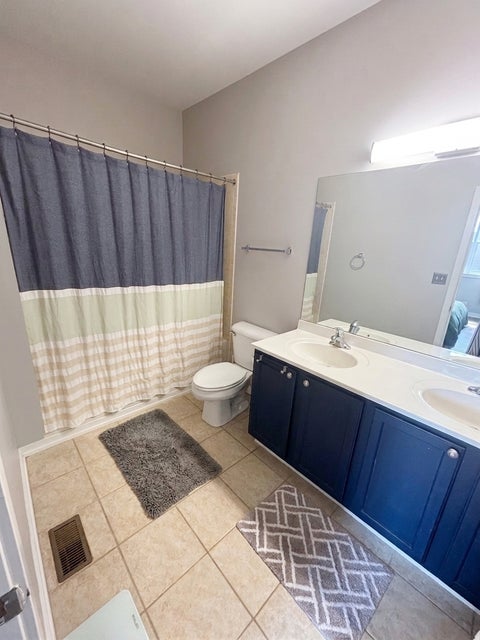 Tiny photo for 1033 E 46TH Street #406, Chicago, IL 60653 (MLS # 12687922)