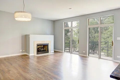 1033 E 46TH Street 406