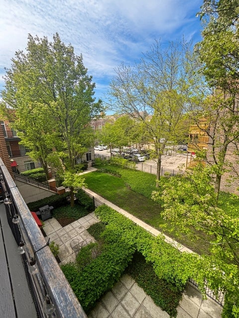 Tiny photo for 1033 E 46TH Street #406, Chicago, IL 60653 (MLS # 12687922)