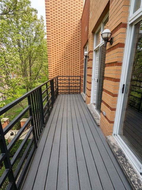 Tiny photo for 1033 E 46TH Street #406, Chicago, IL 60653 (MLS # 12687922)