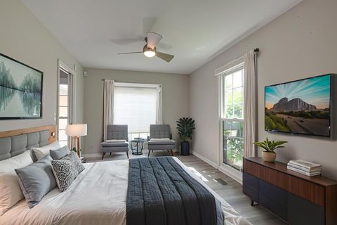 Tiny photo for 9 The Court of Lagoon View Vw, Northbrook, IL 60062 (MLS # 12524242)