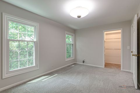 Tiny photo for 9 The Court of Lagoon View Vw, Northbrook, IL 60062 (MLS # 12524242)