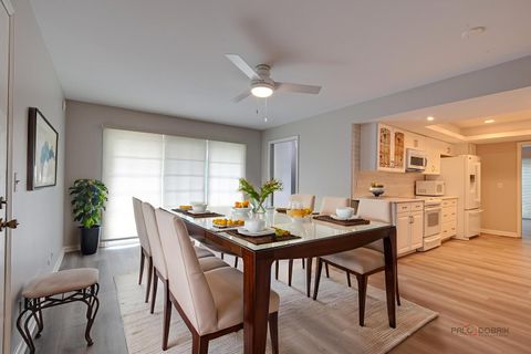 Tiny photo for 9 The Court of Lagoon View Vw, Northbrook, IL 60062 (MLS # 12524242)