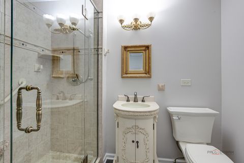 Tiny photo for 9 The Court of Lagoon View Vw, Northbrook, IL 60062 (MLS # 12524242)