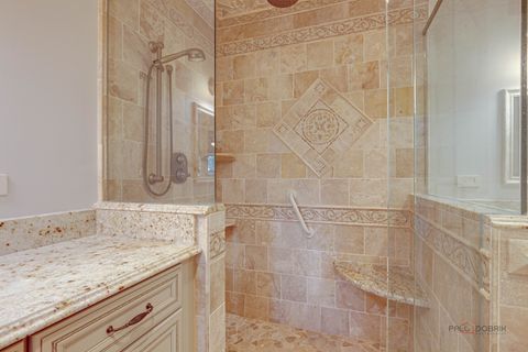 Tiny photo for 9 The Court of Lagoon View Vw, Northbrook, IL 60062 (MLS # 12524242)