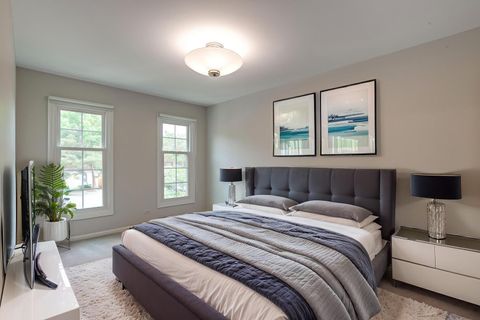 Tiny photo for 9 The Court of Lagoon View Vw, Northbrook, IL 60062 (MLS # 12524242)