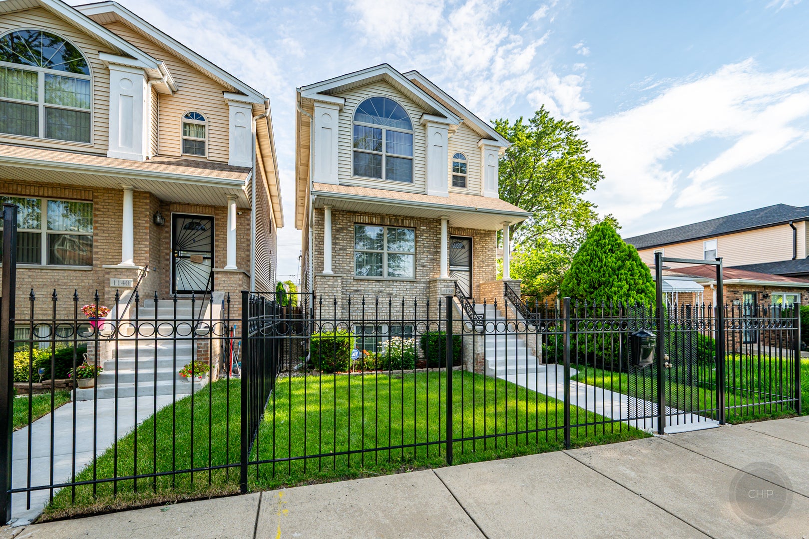 1138 W 95th Place