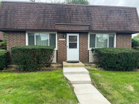 Photo of 2510 Berkshire Court #1, Waukegan, IL 60087 (MLS # 12764465)