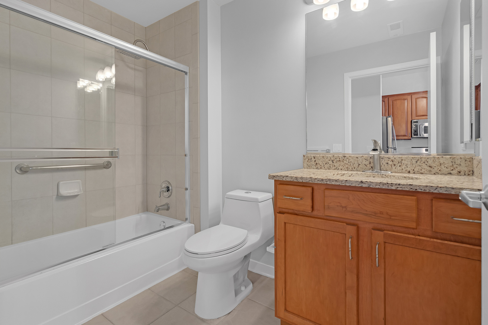 647 Metropolitan Way Unit 508, Des Plaines, IL 60016 — MLS #12681767 — photo 8 of 26
