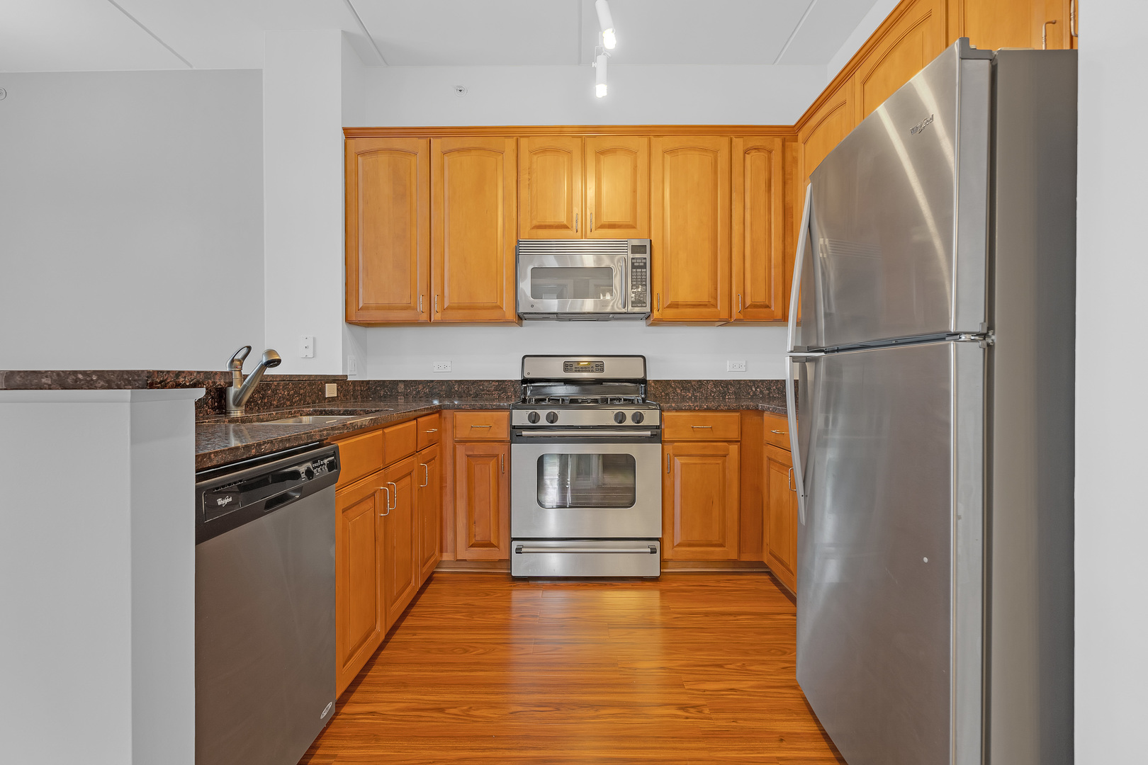 647 Metropolitan Way Unit 508, Des Plaines, IL 60016 — MLS #12681767 — photo 16 of 26