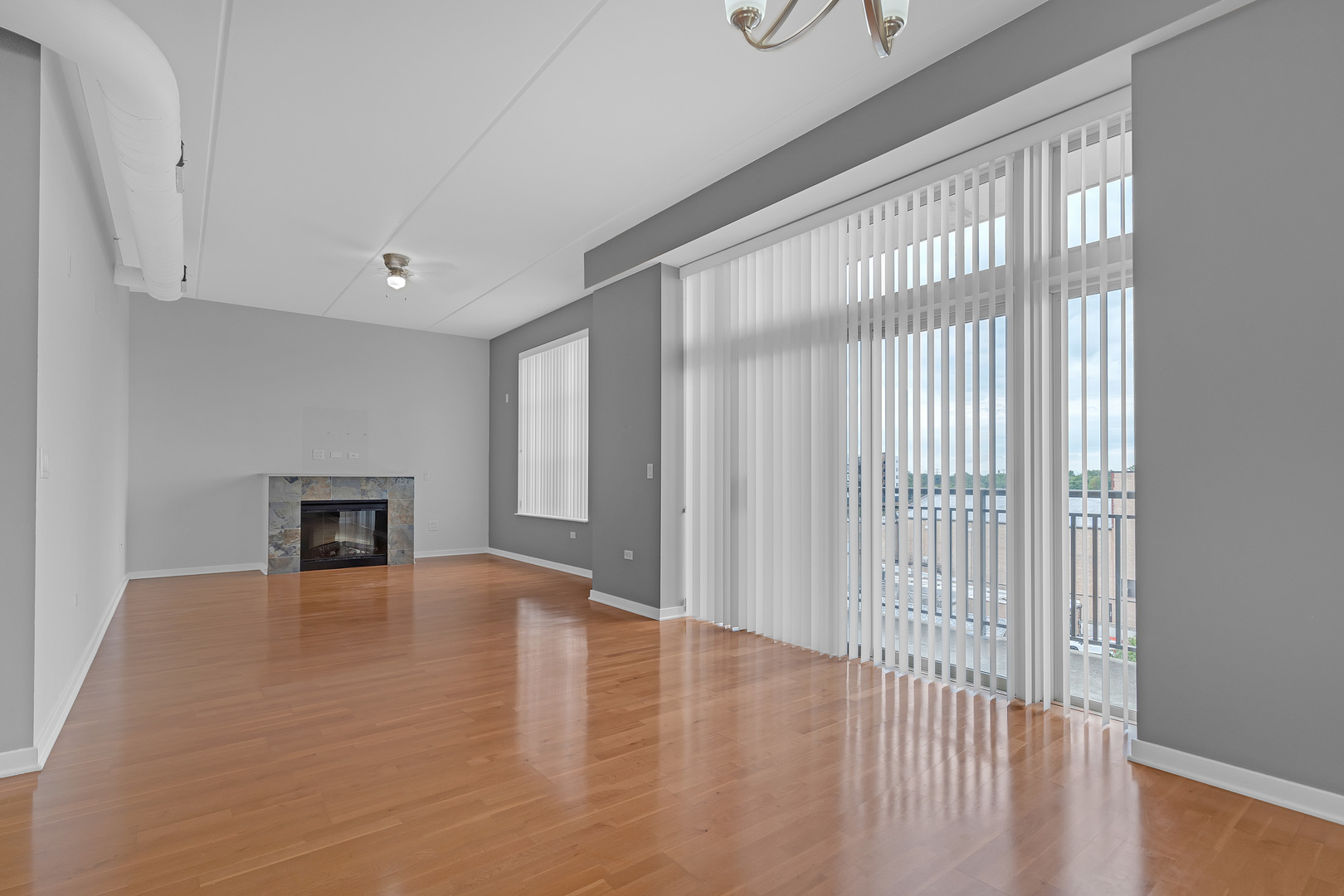 647 Metropolitan Way Unit 508, Des Plaines, IL 60016 — MLS #12681767 — photo 12 of 26