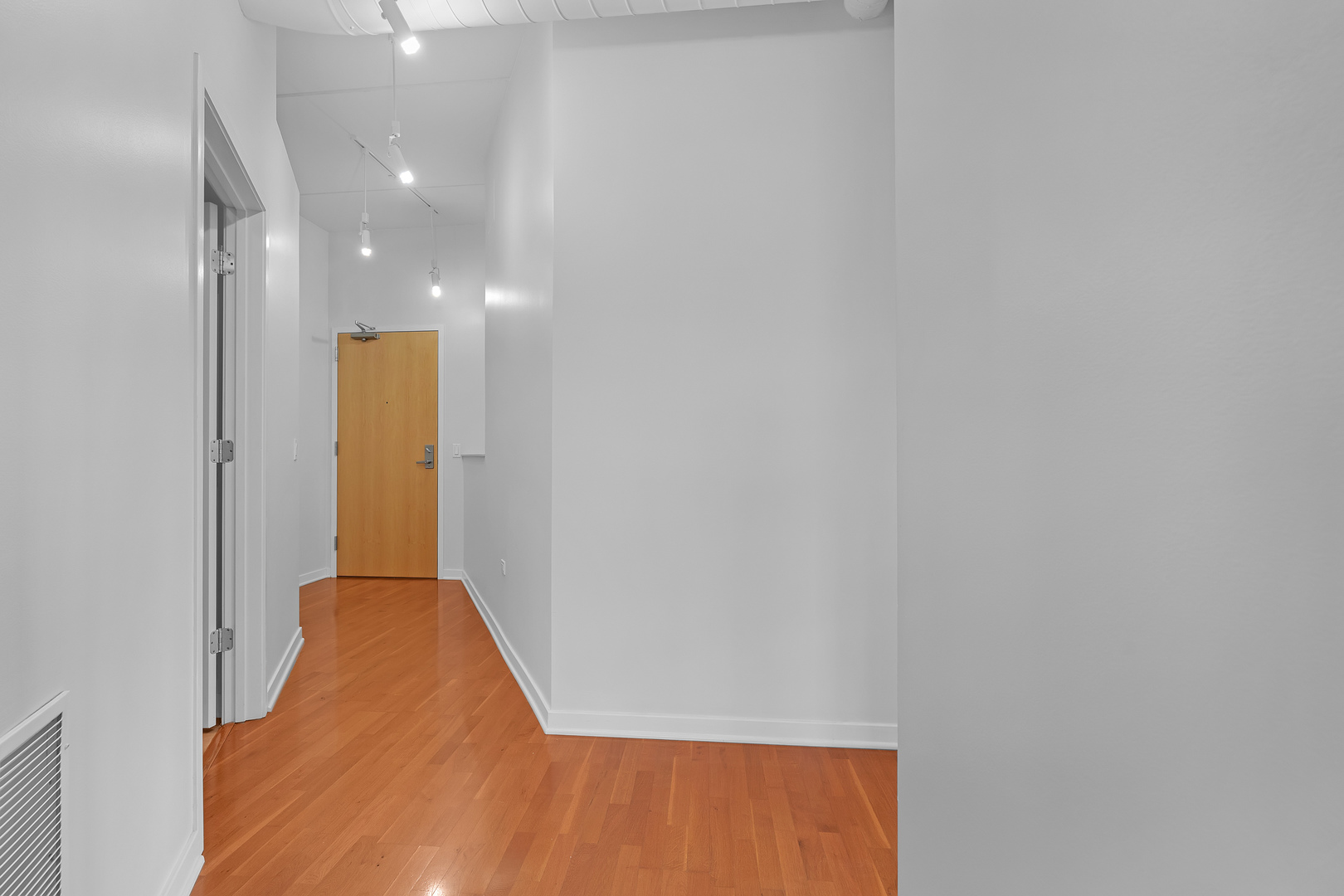 647 Metropolitan Way Unit 508, Des Plaines, IL 60016 — MLS #12681767 — photo 17 of 26