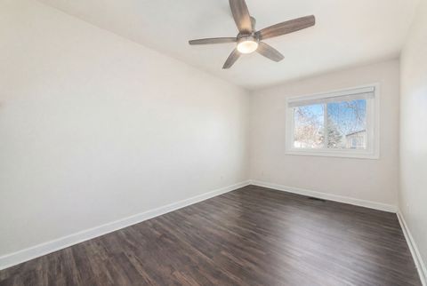 Tiny photo for 314 Sutherland Lane, Bloomingdale, IL 60108 (MLS # 12591315)