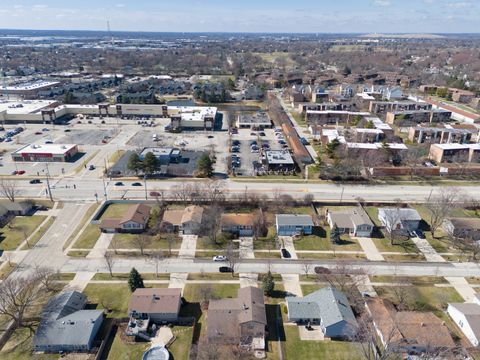 Tiny photo for 314 Sutherland Lane, Bloomingdale, IL 60108 (MLS # 12591315)