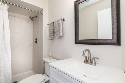 Tiny photo for 314 Sutherland Lane, Bloomingdale, IL 60108 (MLS # 12591315)