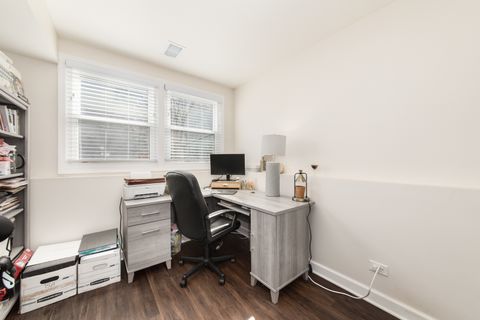 Tiny photo for 314 Sutherland Lane, Bloomingdale, IL 60108 (MLS # 12591315)