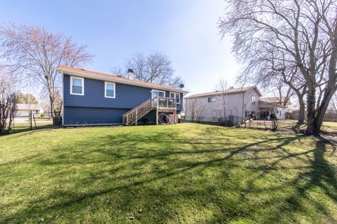 Tiny photo for 314 Sutherland Lane, Bloomingdale, IL 60108 (MLS # 12591315)