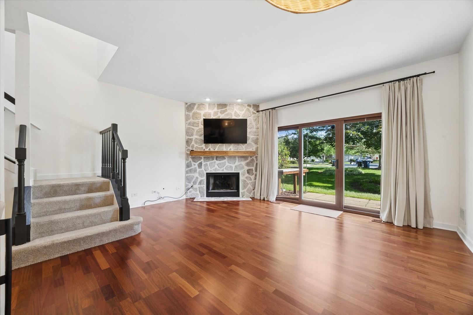 1239 Tennyson Lane