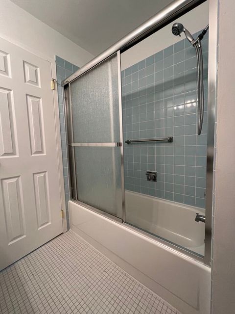 Tiny photo for 600 Naples Court #510, Glenview, IL 60025 (MLS # 12523217)