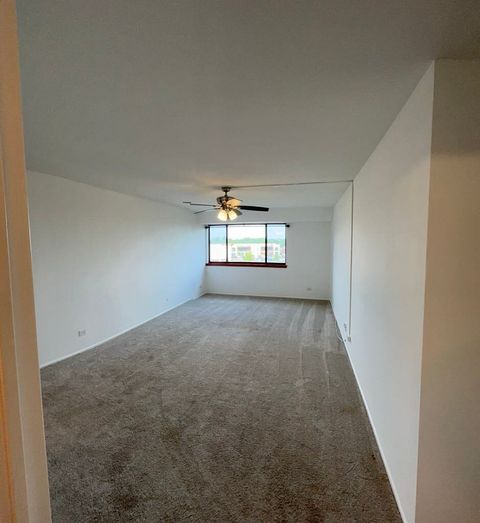 Tiny photo for 600 Naples Court #510, Glenview, IL 60025 (MLS # 12523217)