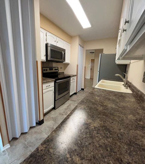 Tiny photo for 600 Naples Court #510, Glenview, IL 60025 (MLS # 12523217)