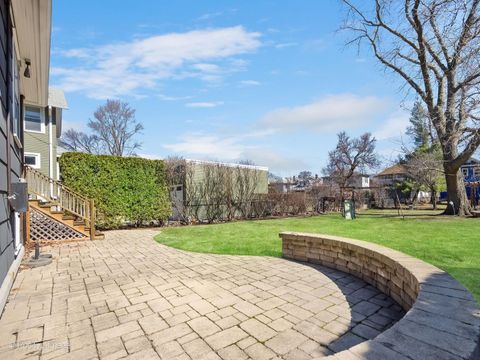 Tiny photo for 632 N Ridgeland Avenue, Oak Park, IL 60302 (MLS # 12593421)