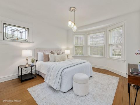 Tiny photo for 632 N Ridgeland Avenue, Oak Park, IL 60302 (MLS # 12593421)